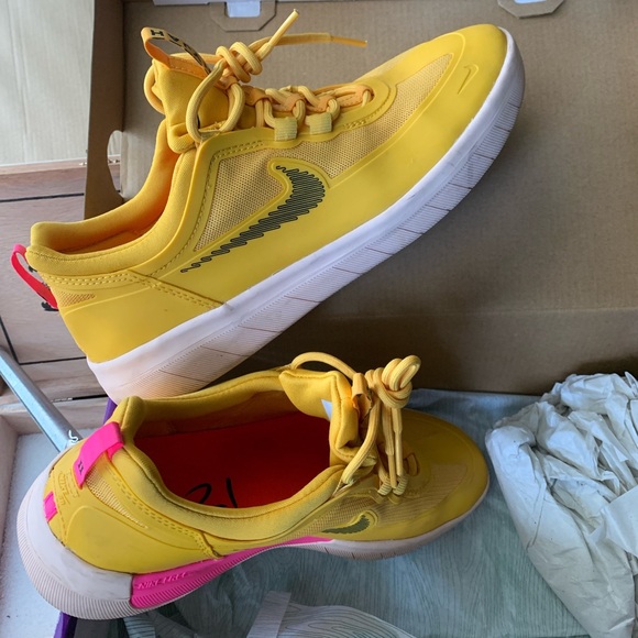 Nike SB yellow Nyjah Huston’s 7.5 - Picture 5 of 9